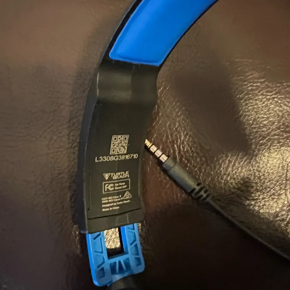 Gaming key board and headphones. Both hardly used.